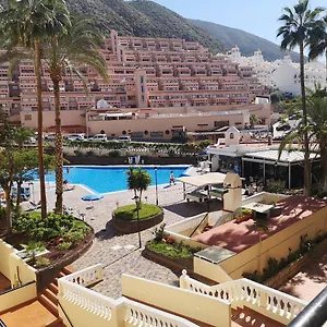 https://los-cristianos-castel-harbour-401.in-canary-islands.com