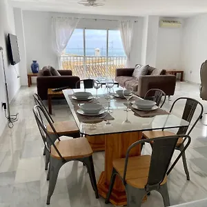 https://puerto-banus-duplex-centric-waterfront-3-bedroom.1costadelsol.com