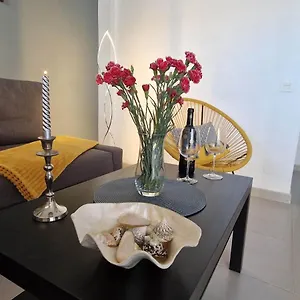 https://acapulco-apartment-with-pool.es-andalucia.com